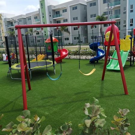 Confortable Apartamento De 3 Tres Habitaciones, Con Hermosa Vista De Area Verde, Ademas De Piscinas Y Juegos Infantiles En Area Recreativa Сантьяго-де-лос-Трейнта-Кабальєрос Екстер'єр фото