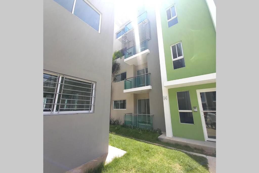 Confortable Apartamento De 3 Tres Habitaciones, Con Hermosa Vista De Area Verde, Ademas De Piscinas Y Juegos Infantiles En Area Recreativa Сантьяго-де-лос-Трейнта-Кабальєрос Екстер'єр фото